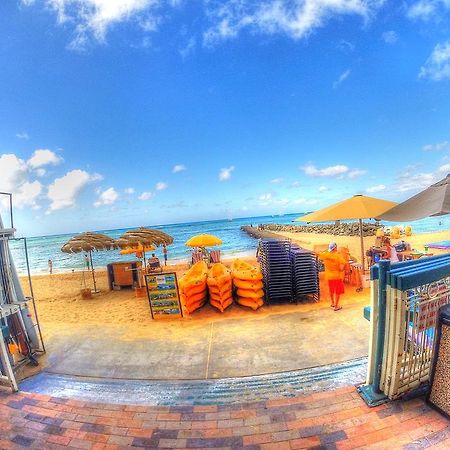 Waikiki Shore 515 Beachfront & Upgrade Apartment Хонолулу Екстериор снимка